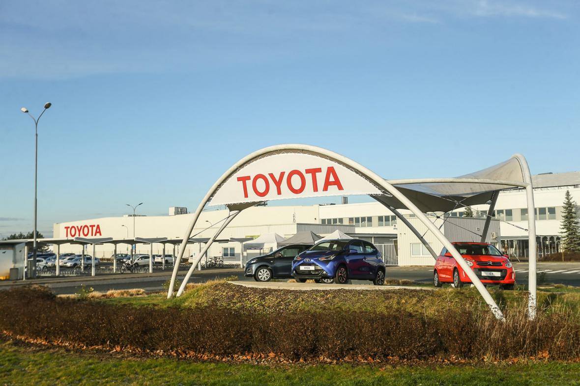 toyota m2c
