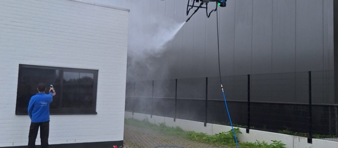 M2C rozširuje portfólio služieb o profesionálne čistenie dronom
