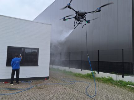 M2C rozširuje portfólio služieb o profesionálne čistenie dronom