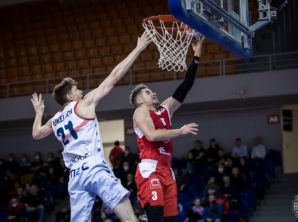 M2C podporuje český basket